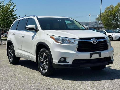 Blizzard Pearl 2016 Toyota Highlander XLE