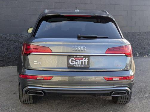 2022 Audi Q5 45 S line Premium Plus