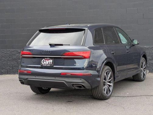 2025 Audi Q7 45 Premium Plus
