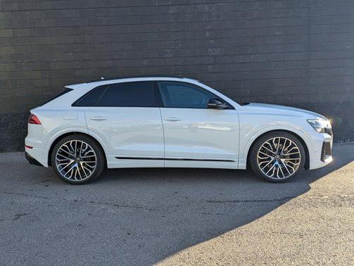 2025 Audi SQ8 4.0T Premium Plus