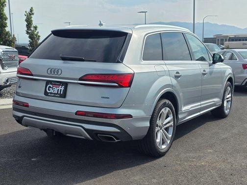 2025 Audi Q7 55 Premium