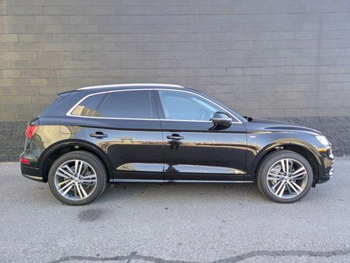 2020 Audi Q5 Premium Plus 55 TFSI e quattro S tronic