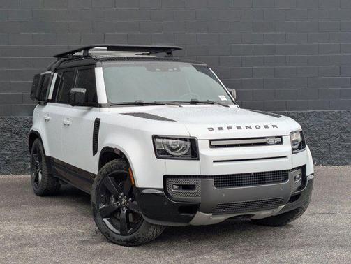 2023 Land Rover Defender 110 V8