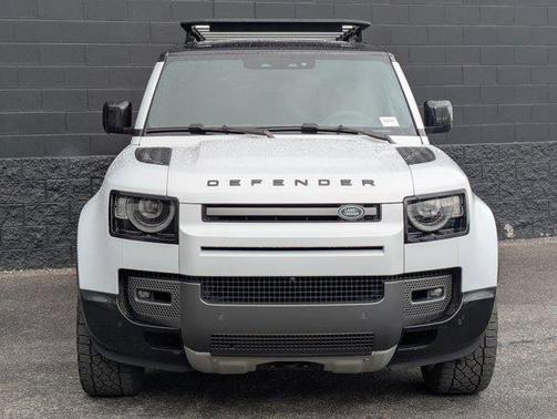 2023 Land Rover Defender 110 V8
