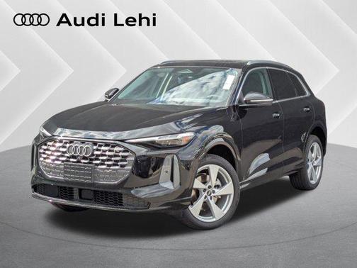 Mythos Black Metallic 2026 Audi Q5 Premium Plus TFSI quattro S tronic