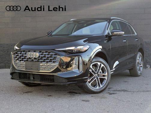 2025 Audi Q5 Premium TFSI quattro S tronic