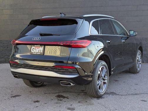 2025 Audi Q5 Premium TFSI quattro S tronic