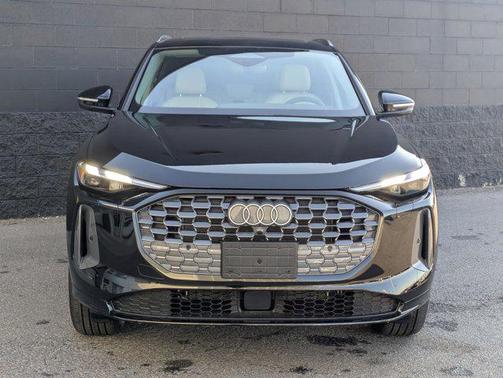 2025 Audi Q5 Premium TFSI quattro S tronic