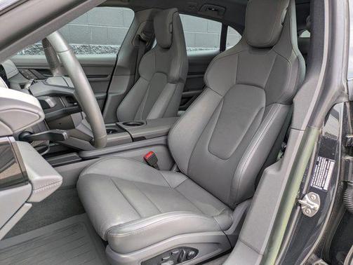 2023 Porsche Taycan Cross Turismo 4S