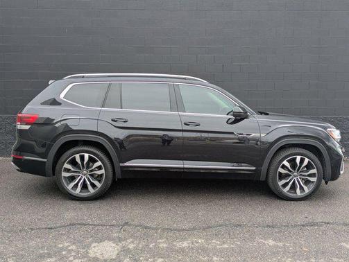 2022 Volkswagen Atlas 3.6L SEL Premium