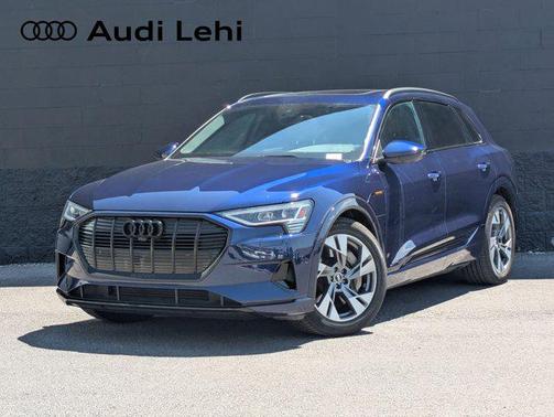 2022 Audi e-tron Premium