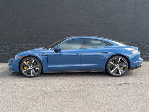 2022 Porsche Taycan Turbo S
