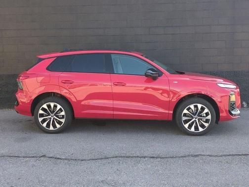 Progressive Red Metallic 2026 Audi Q3 TFSI quattro S tronic