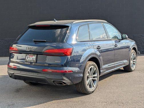 2025 Audi Q7 45 Premium