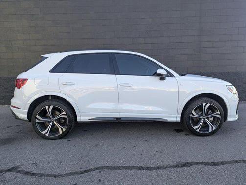 2023 Audi Q3 45 S line Premium Plus