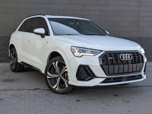 2023 Audi Q3 45 S line Premium Plus