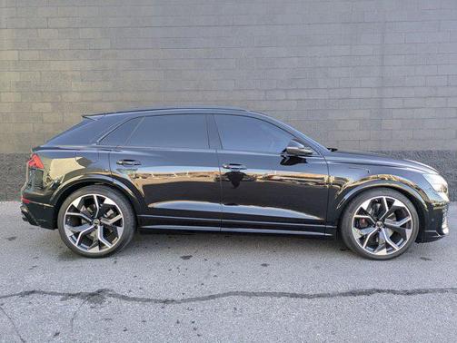 2024 Audi RS Q8 4.0T
