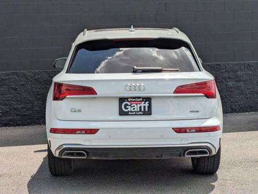 2022 Audi Q5 45 S line Premium