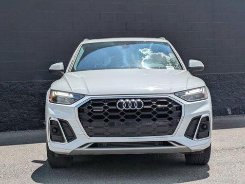2022 Audi Q5 45 S line Premium