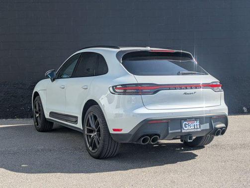 2023 Porsche Macan Base