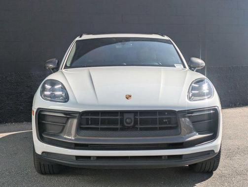 2023 Porsche Macan Base