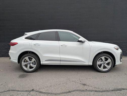 2025 Audi Q5 Premium Plus TFSI quattro S tronic