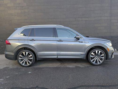 2022 Volkswagen Tiguan 2.0T SEL R-Line 4MOTION