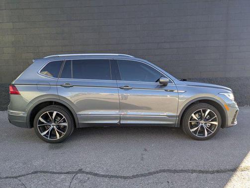2024 Volkswagen Tiguan 2.0T SEL R-Line 4MOTION