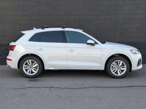 2023 Audi Q5 45 S line Premium