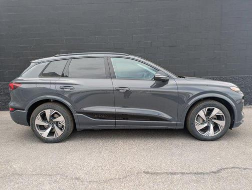 2025 Audi Q6 e-tron Prestige quattro