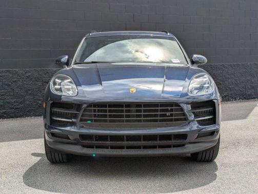 2021 Porsche Macan Base