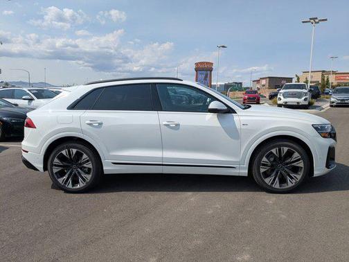 2025 Audi Q8 55 Premium Plus