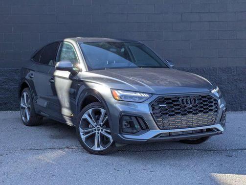 Daytona Gray Pearl Effect 2023 Audi Q5 45 S line Prestige