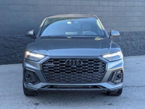 Daytona Gray Pearl Effect 2023 Audi Q5 45 S line Prestige