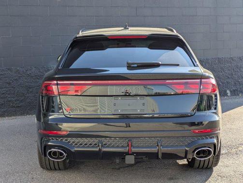 2025 Audi RS Q8 4.0T