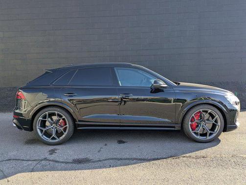 2025 Audi RS Q8 4.0T