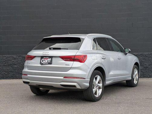 2022 Audi Q3 40 Premium Plus
