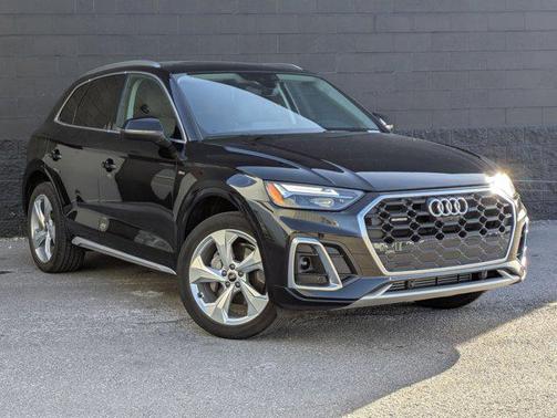 2023 Audi Q5 45 S line Premium Plus