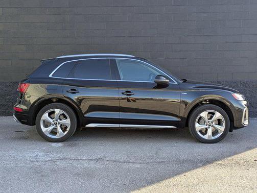 2023 Audi Q5 45 S line Premium Plus