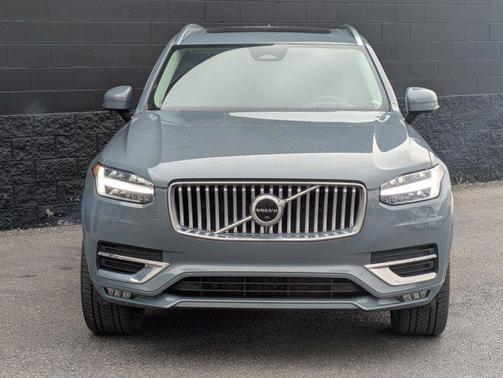 2023 Volvo XC90 B6 Ultimate 6-Seater
