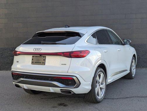 2025 Audi Q5 Prestige TFSI quattro S tronic