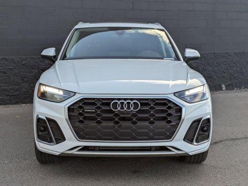 2023 Audi Q5 45 S line Premium Plus