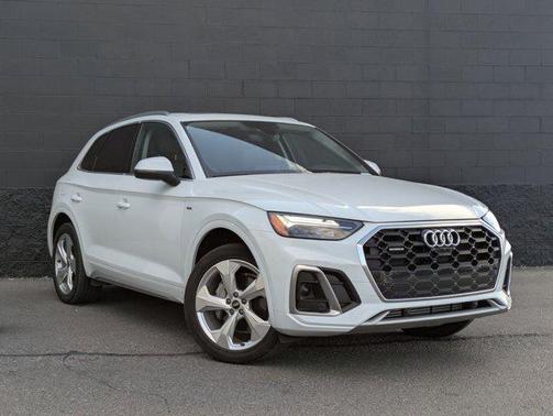 2023 Audi Q5 45 S line Premium Plus