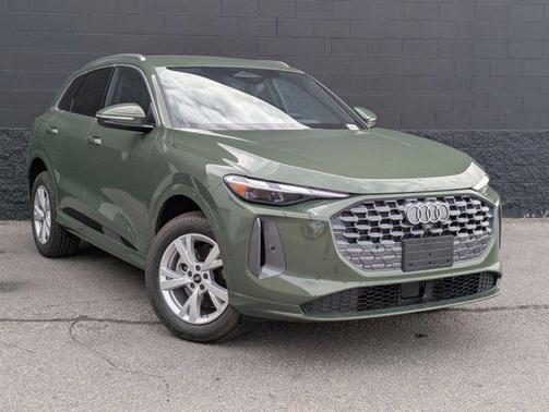 2025 Audi Q5 Premium