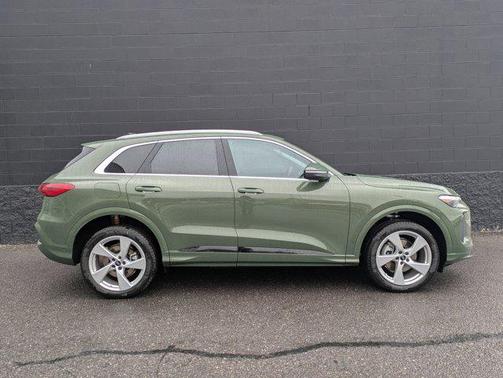 2025 Audi Q5 Premium Plus TFSI quattro S tronic