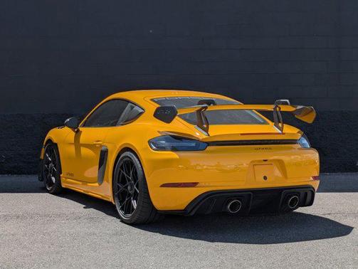 2023 Porsche 718 Cayman GT4 RS