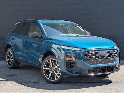 Malpelo Blue Metallic 2026 Audi Q3 TFSI quattro S tronic