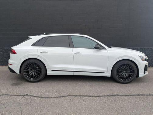 2026 Audi SQ8 4.0T Prestige
