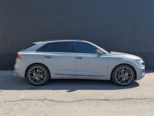 Mythos Black Metallic 2023 Audi SQ8 4.0T Premium Plus