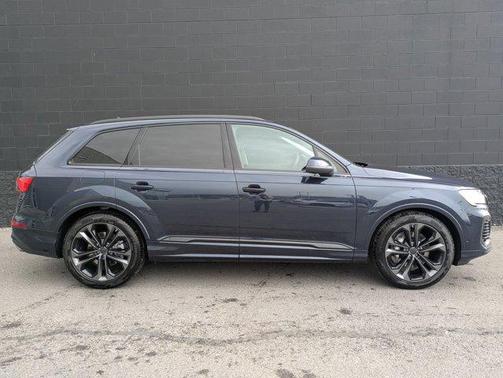 2026 Audi Q7 55 Premium Plus
